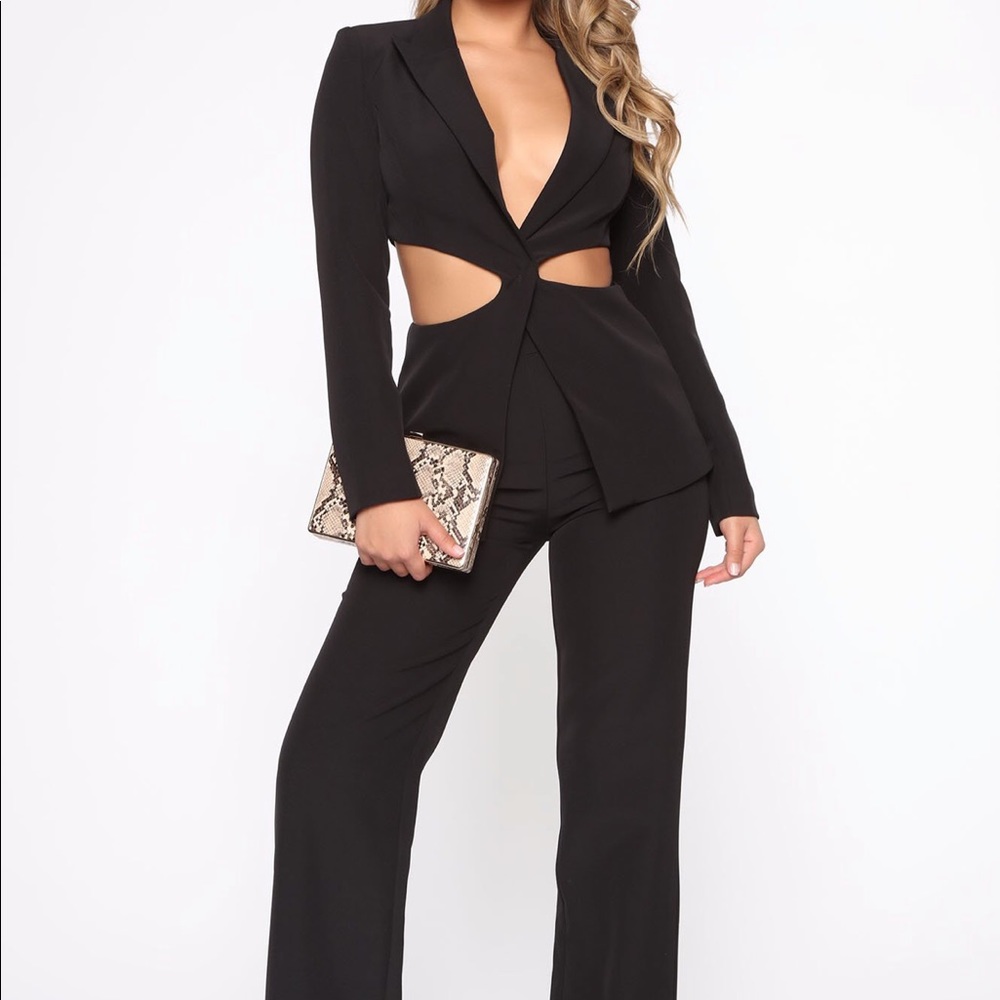 💣Black n Sexy 2 Piece Suite... NWT!